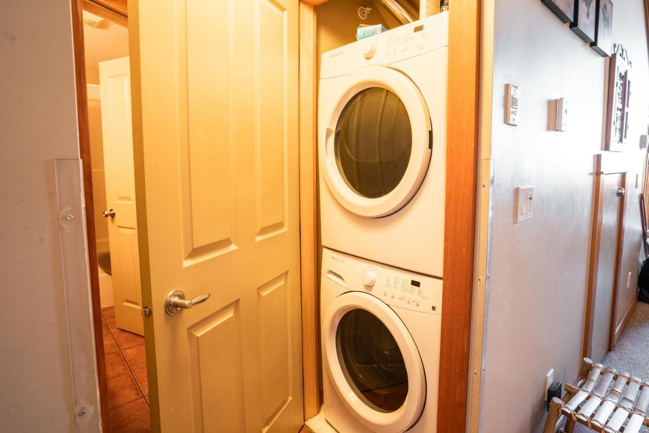 406, Indigenous Artefacts Apartment Canmore